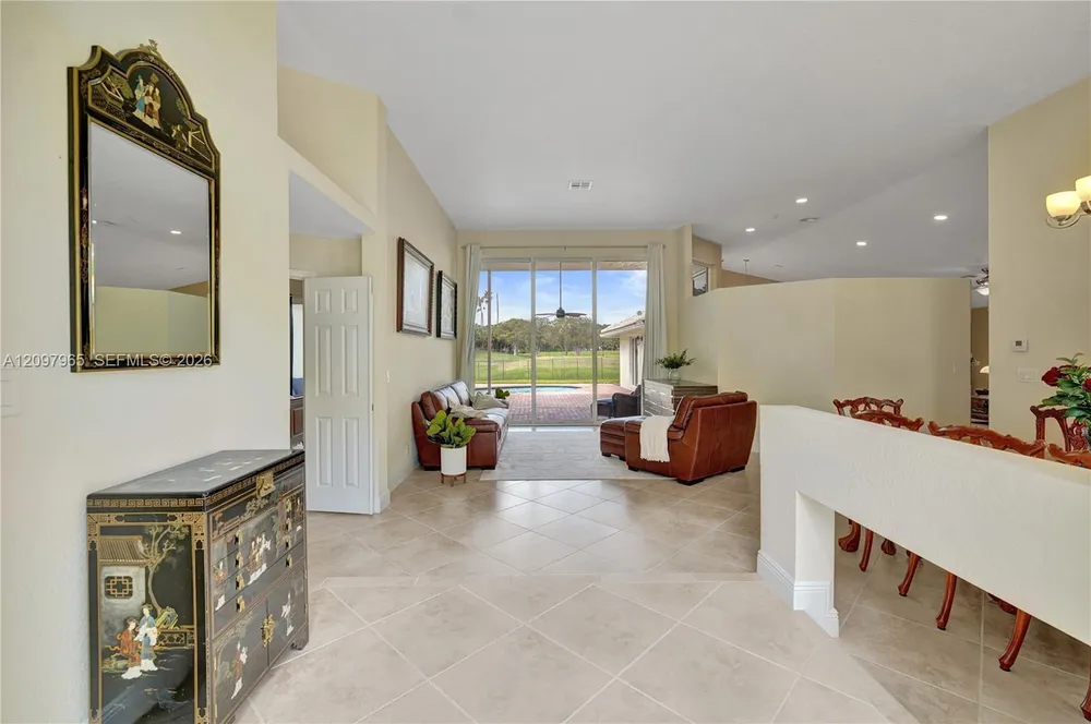 2649 Miller Ct, Weston, FL 33332