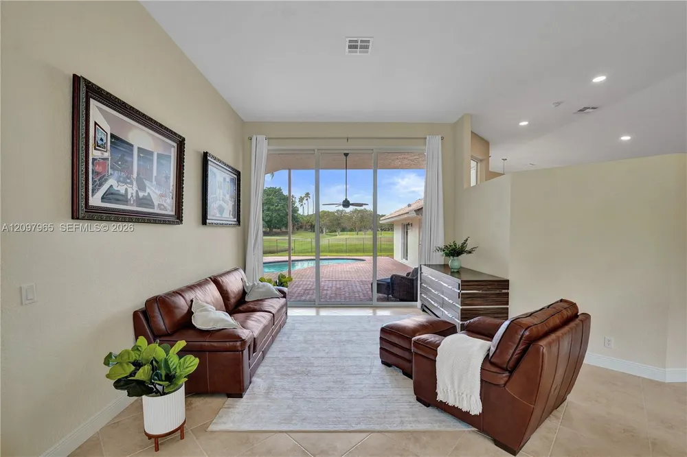 2649 Miller Ct, Weston, FL 33332