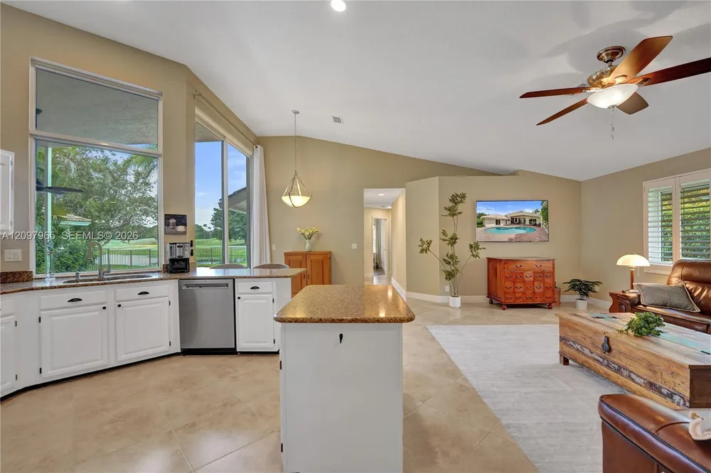 2649 Miller Ct, Weston, FL 33332