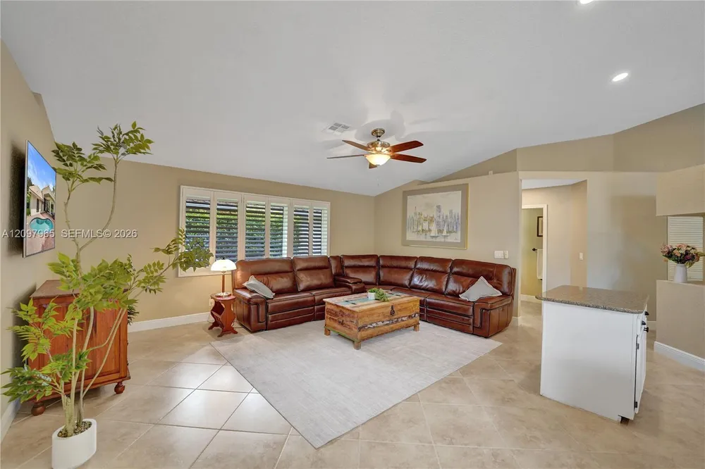 2649 Miller Ct, Weston, FL 33332