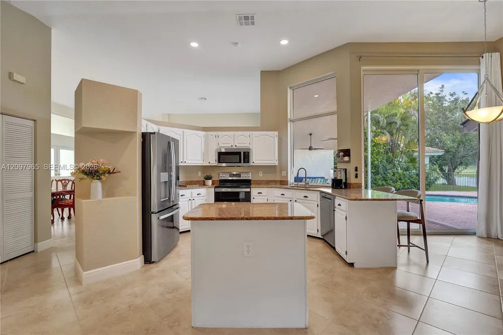 2649 Miller Ct, Weston, FL 33332