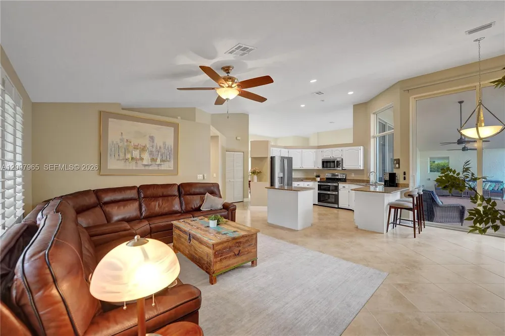 2649 Miller Ct, Weston, FL 33332