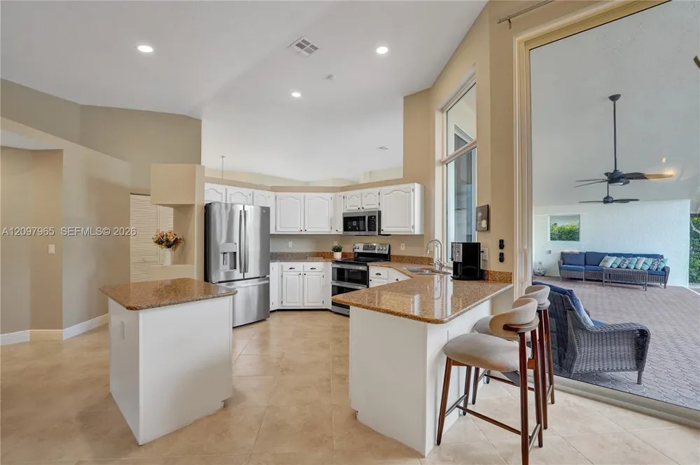2649 Miller Ct, Weston, FL 33332