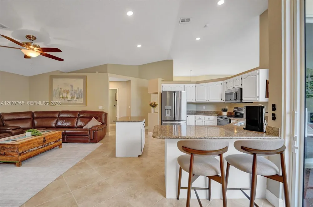 2649 Miller Ct, Weston, FL 33332
