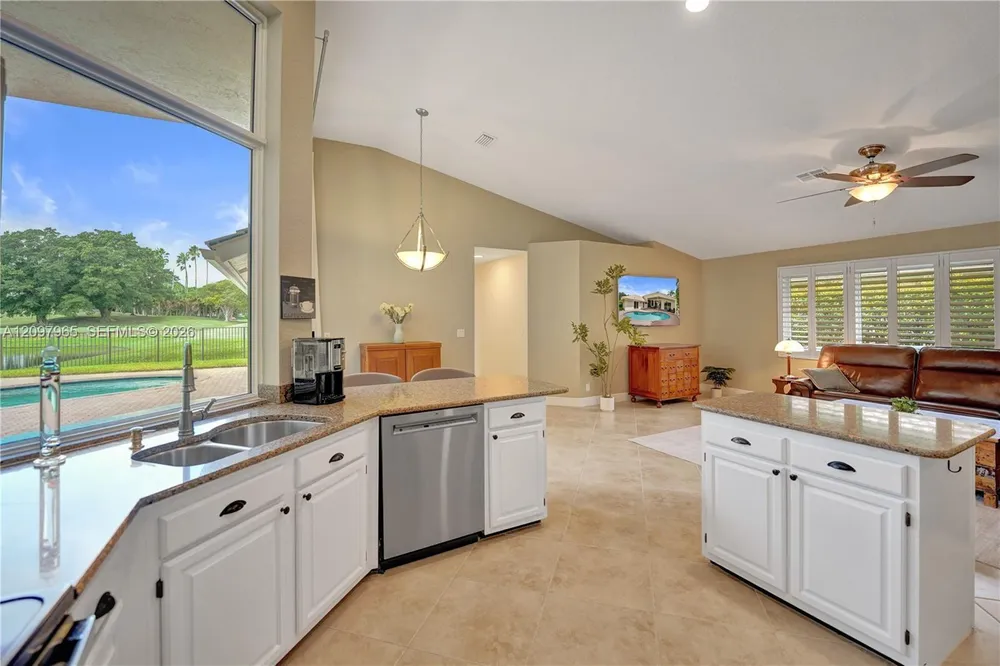 2649 Miller Ct, Weston, FL 33332