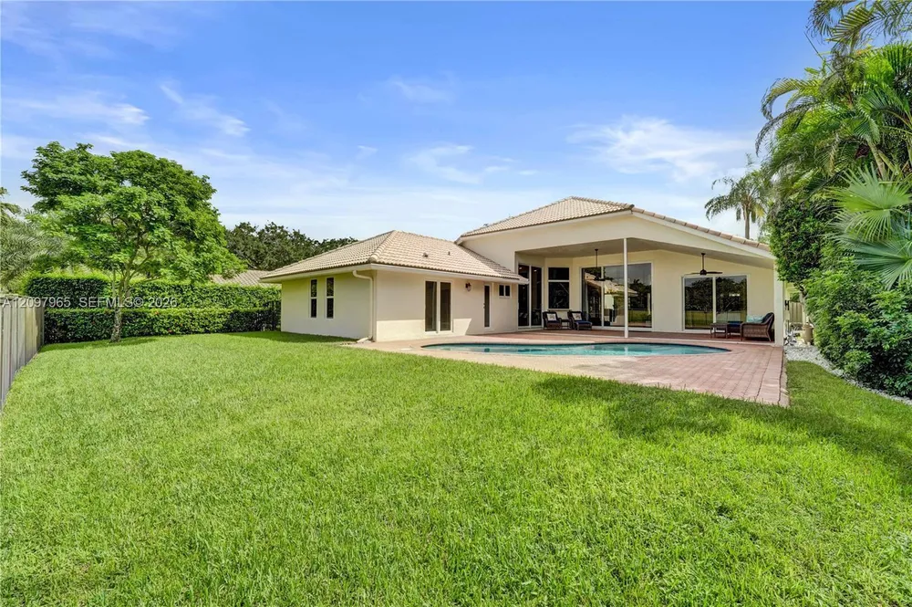 2649 Miller Ct, Weston, FL 33332