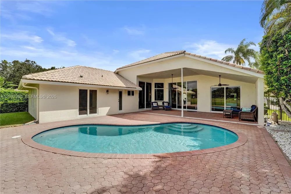 2649 Miller Ct, Weston, FL 33332