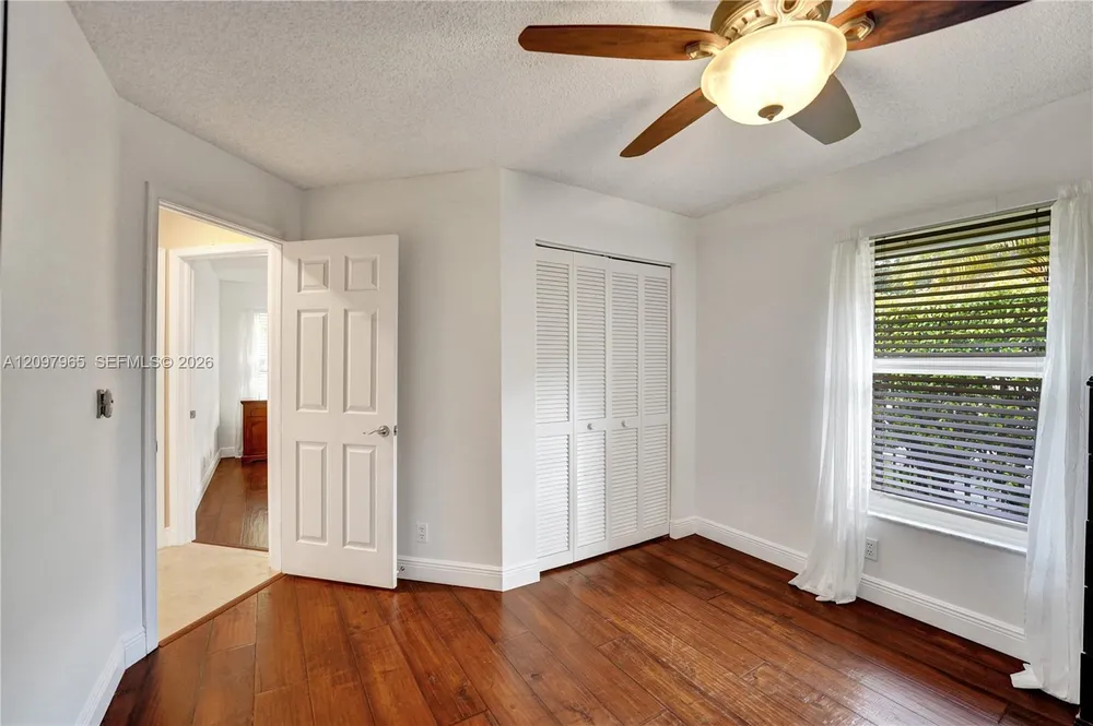 2649 Miller Ct, Weston, FL 33332