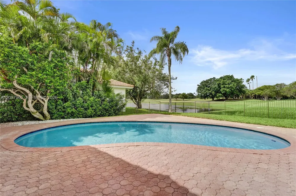 2649 Miller Ct, Weston, FL 33332
