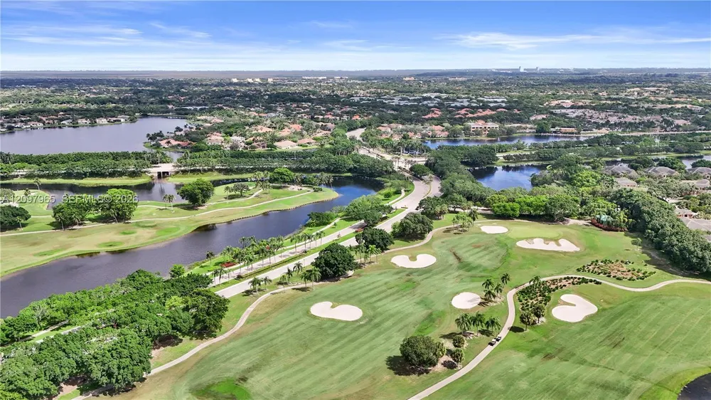 2649 Miller Ct, Weston, FL 33332