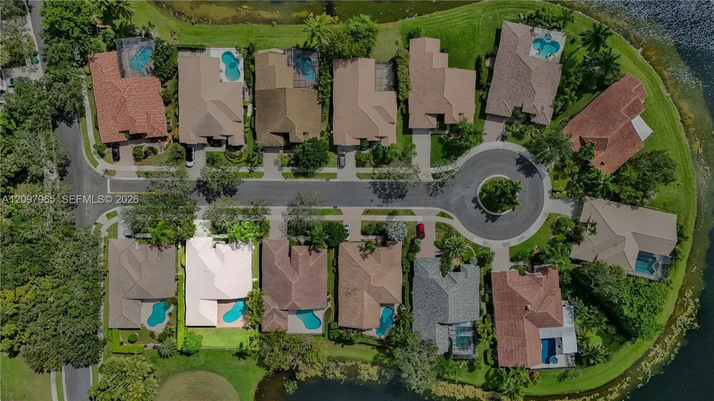 2649 Miller Ct, Weston, FL 33332