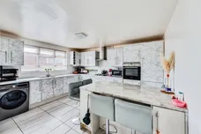 Cottington Close, Freshbrook, Swindon