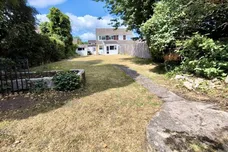Highbury Park, WARMINSTER