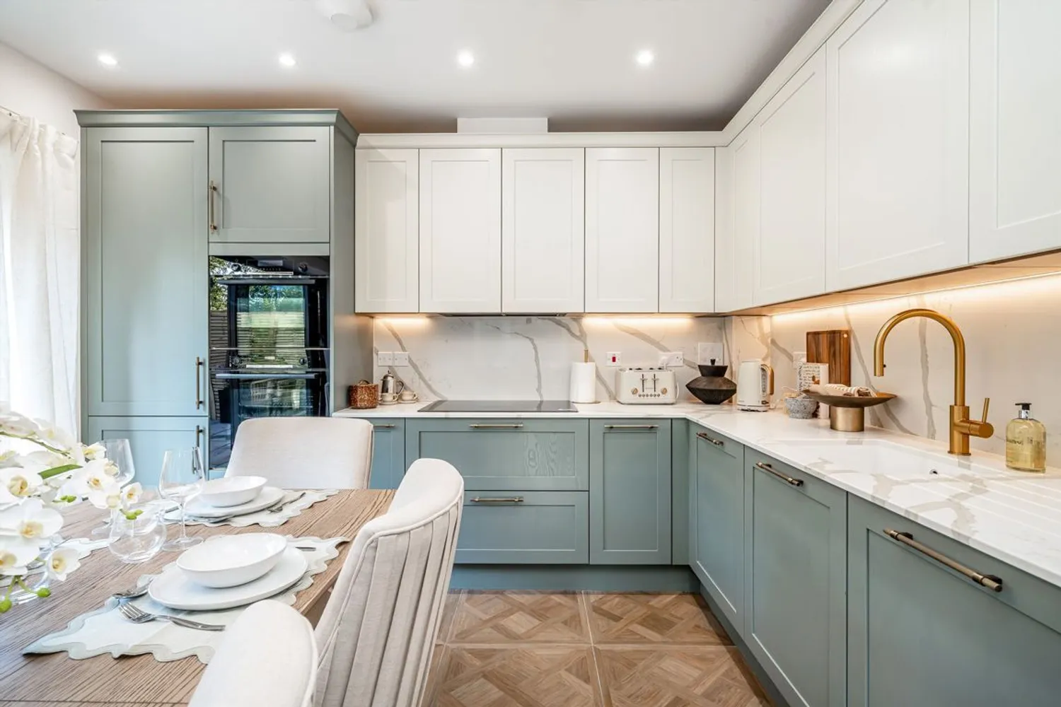 Queens Road, Weybridge, KT13 photo 3