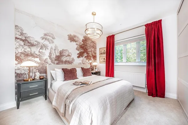 Queens Road, Weybridge, KT13 photo 6