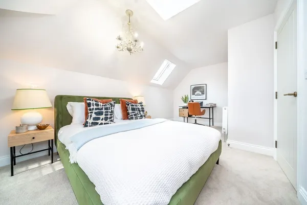 Queens Road, Weybridge, KT13 photo 7