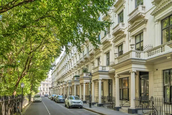 Queen's Gardens, London, W2