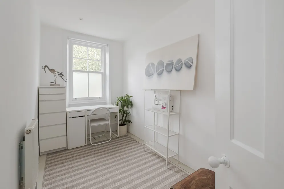 Church Crescent, London, N10 photo 20