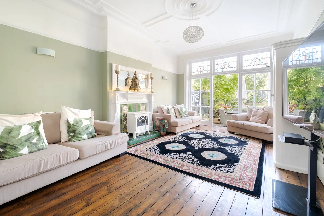 Church Crescent, London, N10 photo 9