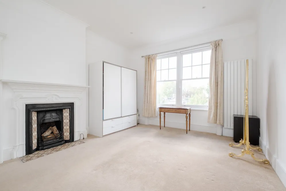 Church Crescent, London, N10 photo 29