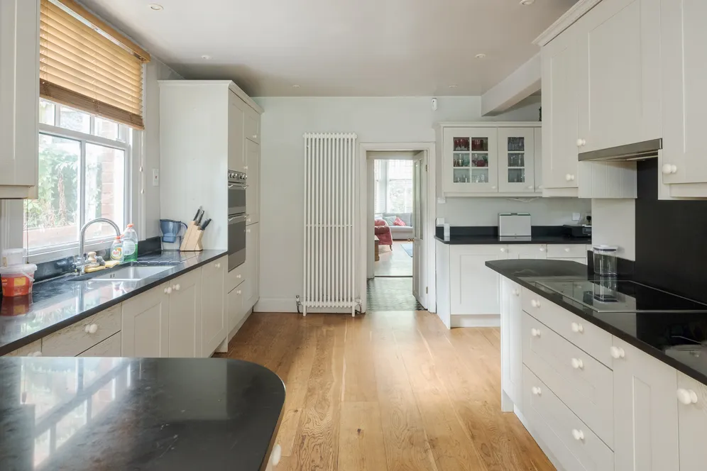 Muswell Hill Road, London, N10 photo 6