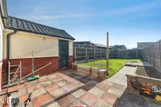 Burnsfield Estate, Chatteris
