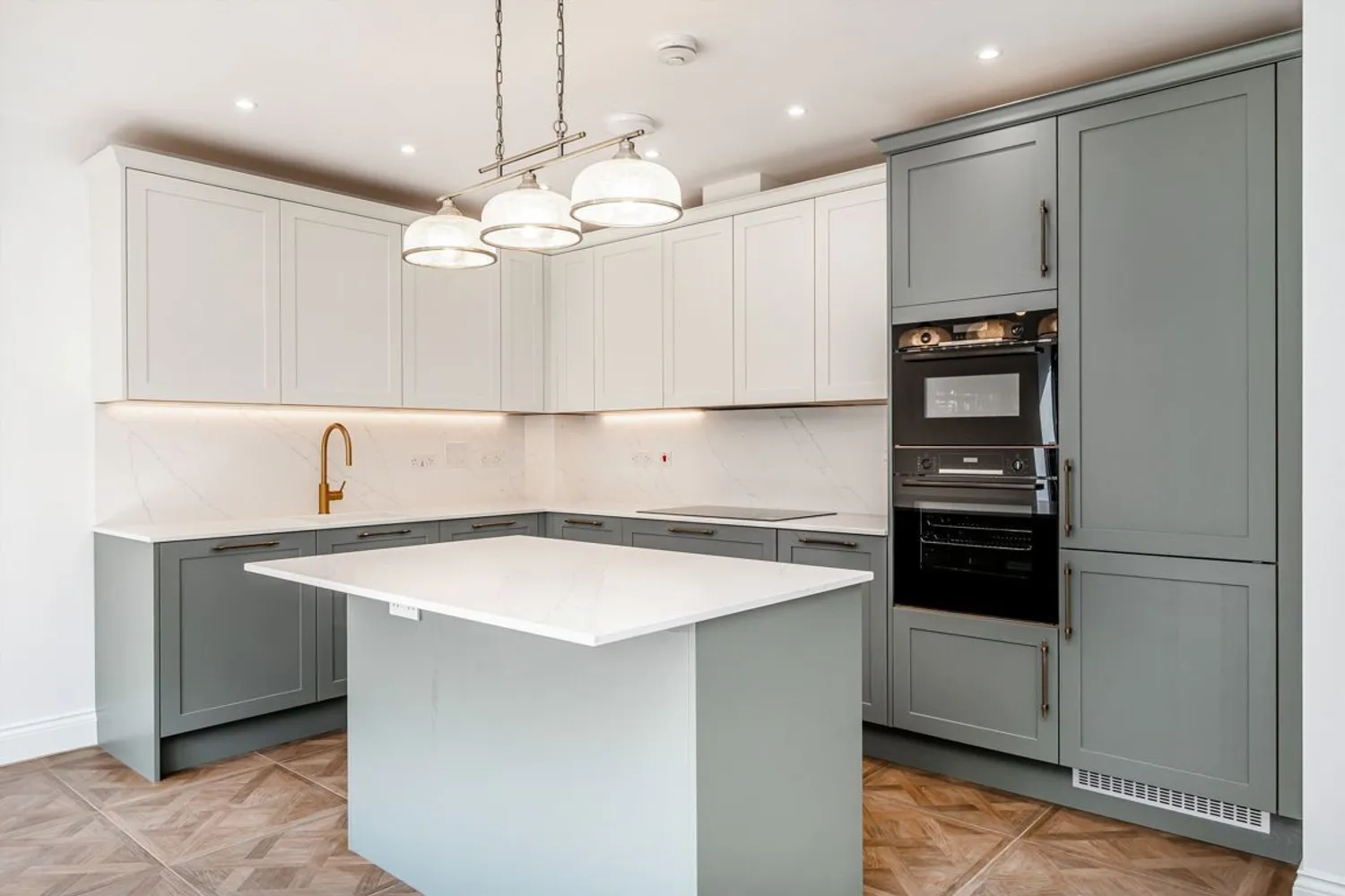 Queens Road, Weybridge, KT13 photo 3