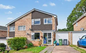 Priddis Close, Exmouth, Devon, EX8 photo