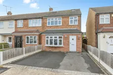 Newtons Close, Rainham