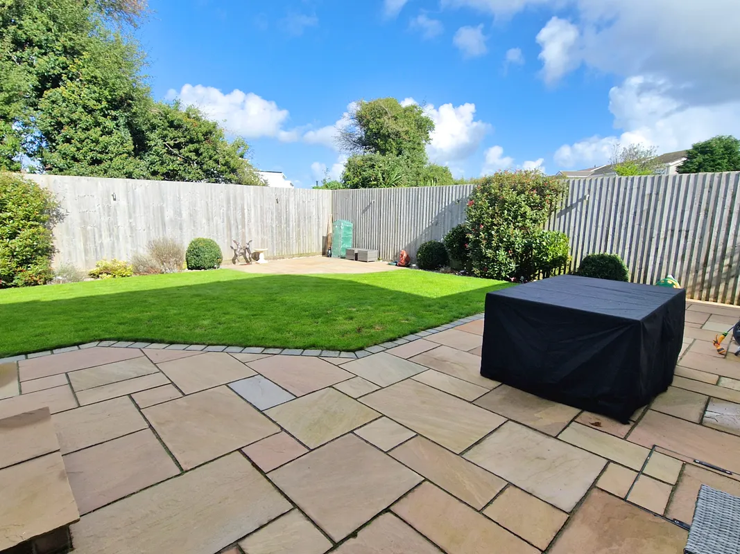 WIDGEON CLOSE, PORTHCAWL, CF36 3QE
