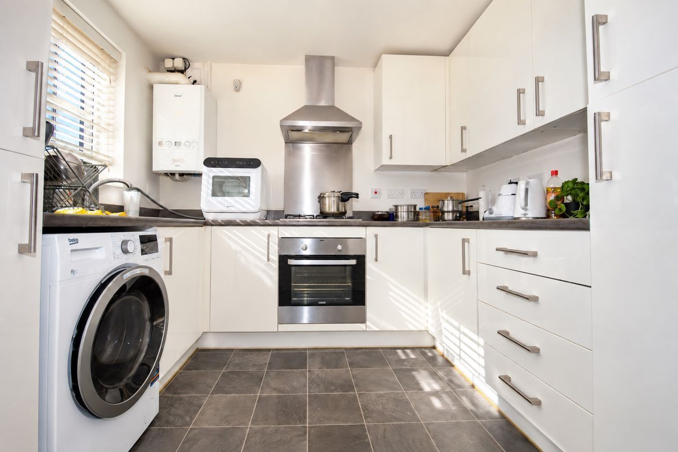 Ophelia Crescent, Cawston, Rugby, CV22
