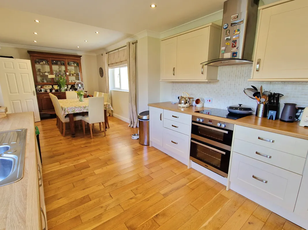 WIDGEON CLOSE, PORTHCAWL, CF36 3QE