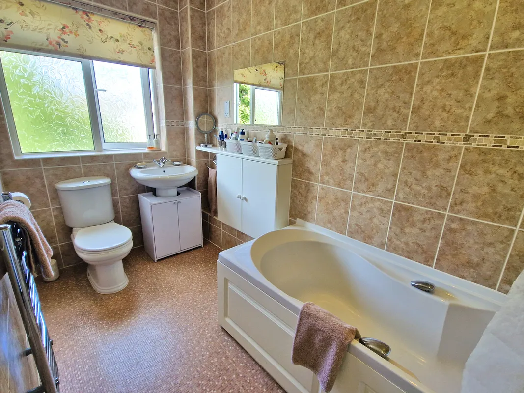WIDGEON CLOSE, PORTHCAWL, CF36 3QE