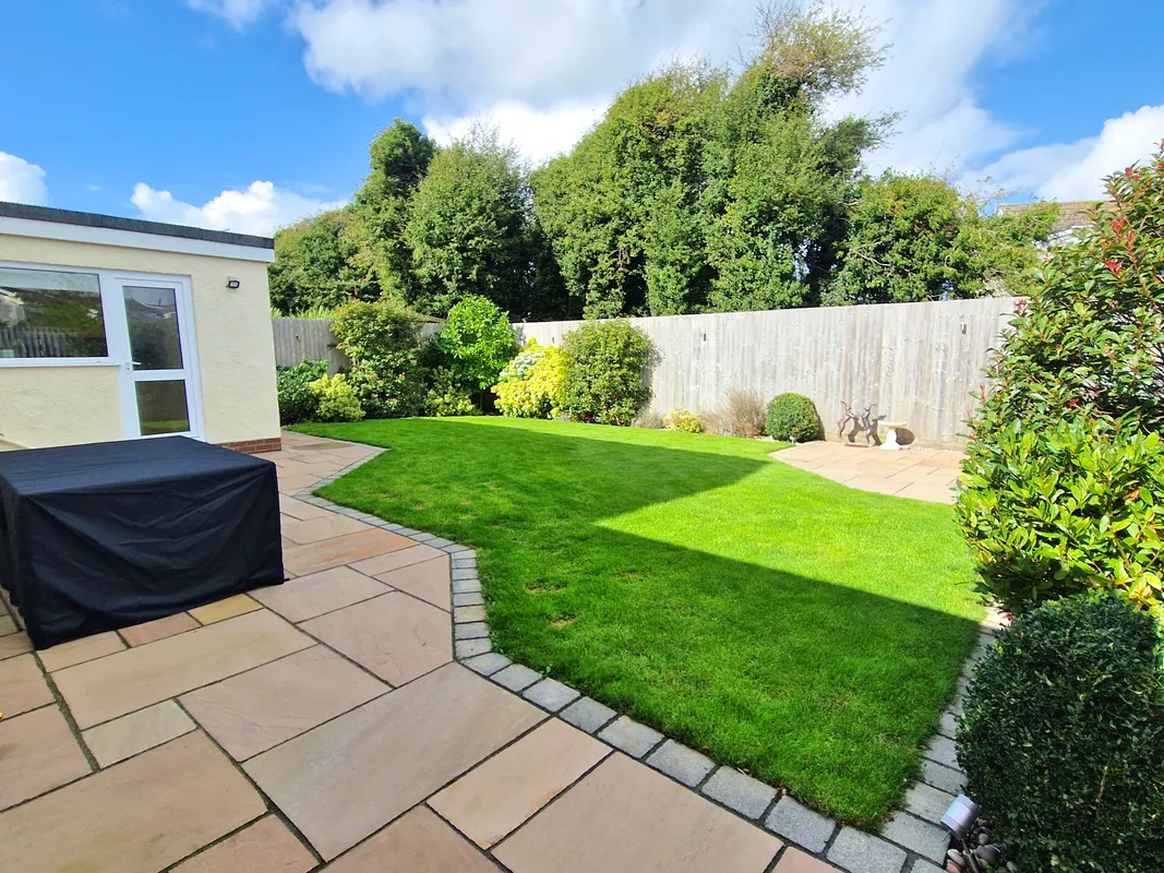 WIDGEON CLOSE, PORTHCAWL, CF36 3QE