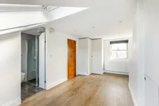 Devonshire Road, London, W4 photo 12