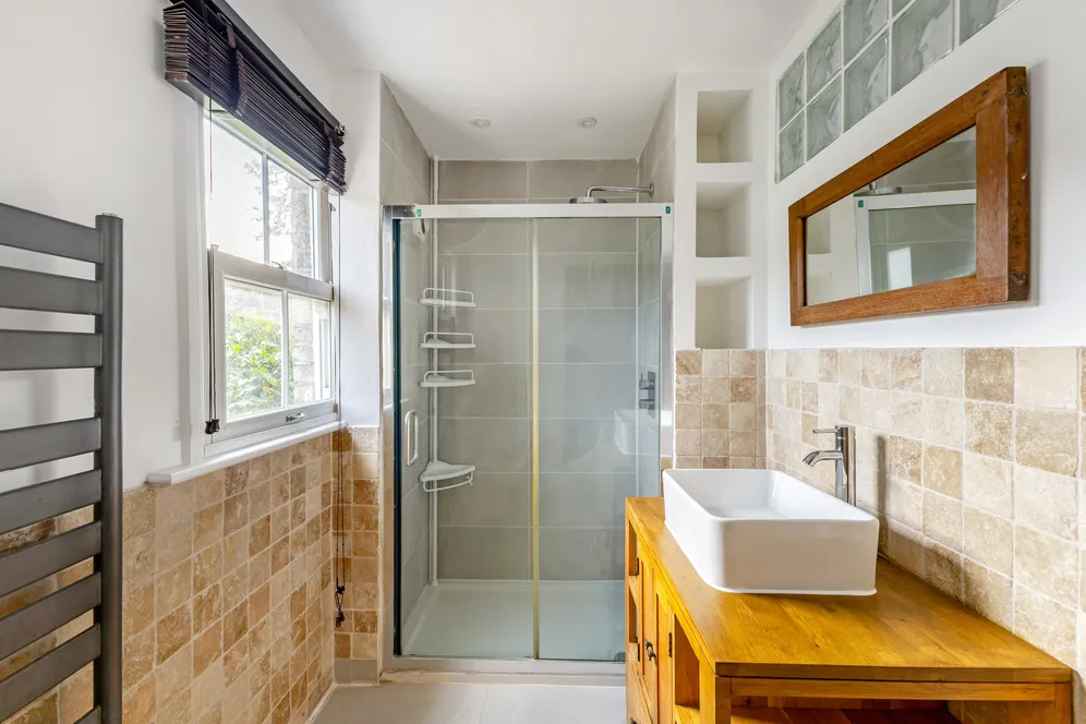 Devonshire Road, London, W4 photo 13