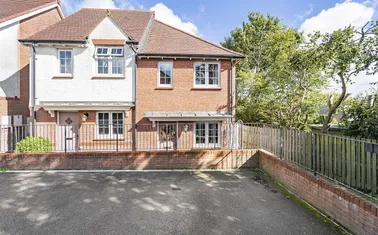 Kingdon Way, Holsworthy