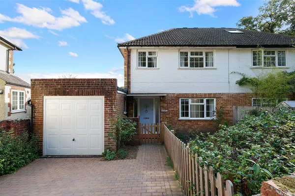 Heath Rise, Westcott, Dorking, Surrey, RH4