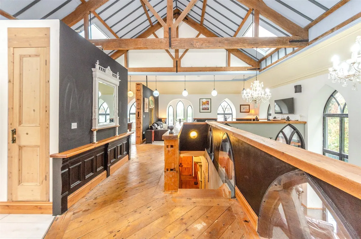 Bryn Crwn, Cwm-y-Glo, Caernarfon, Gwynedd, LL55