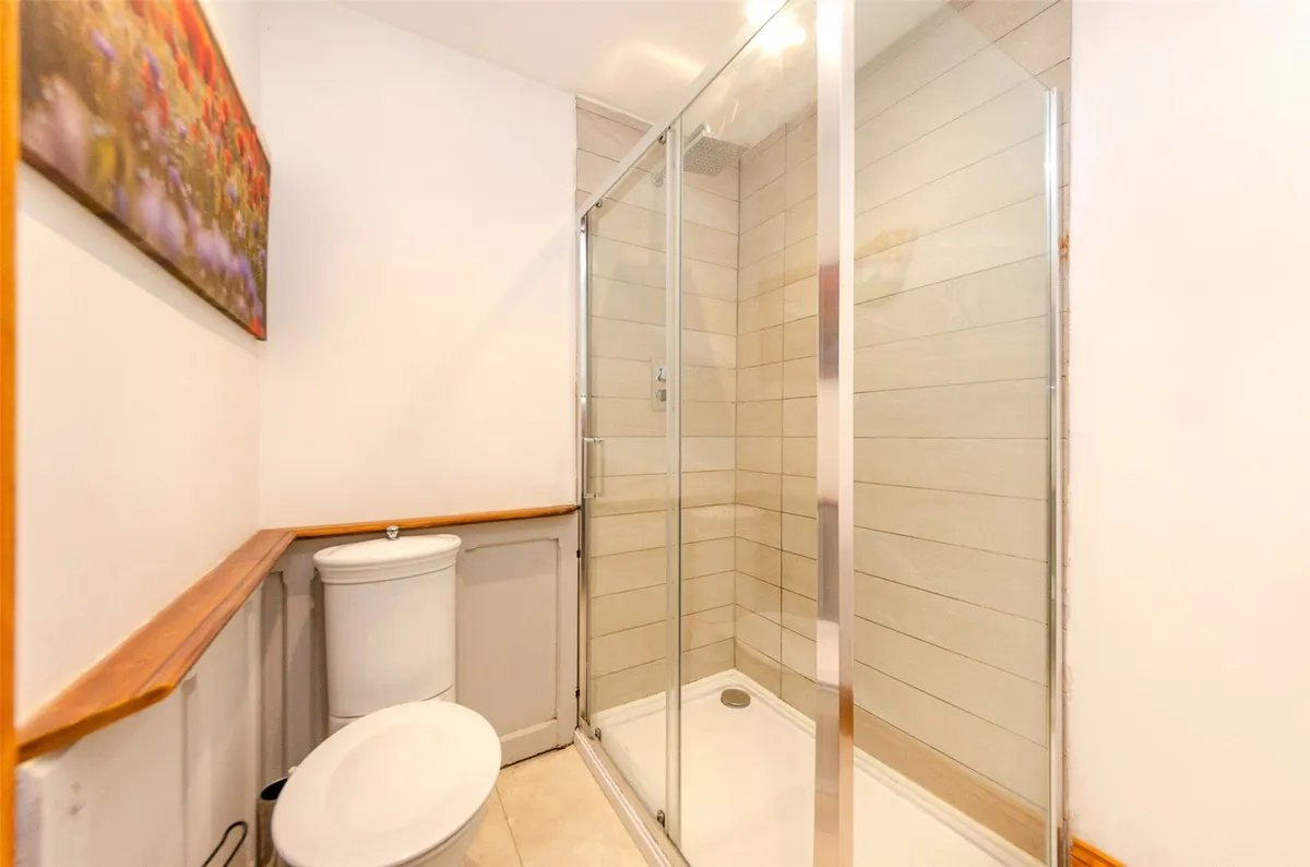 Bryn Crwn, Cwm-y-Glo, Caernarfon, Gwynedd, LL55