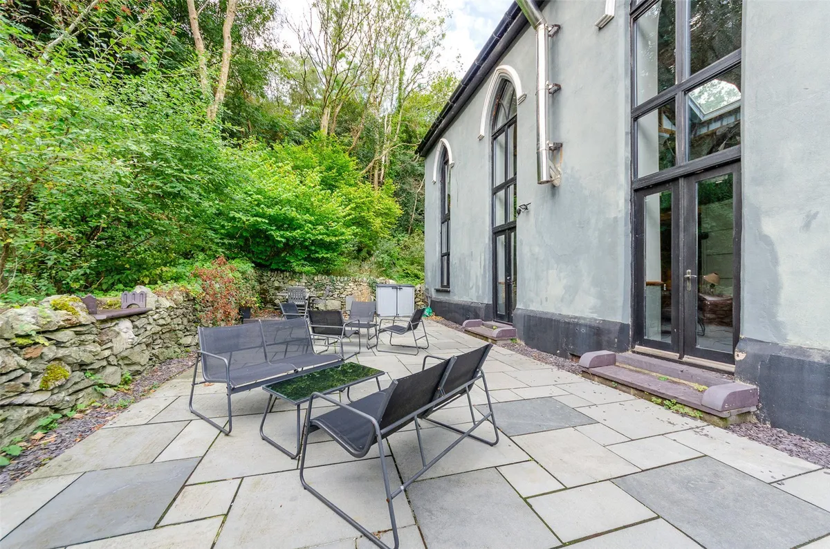 Bryn Crwn, Cwm-y-Glo, Caernarfon, Gwynedd, LL55
