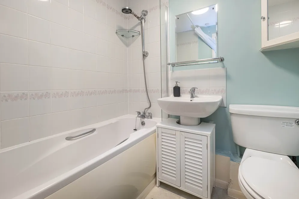 Barnfield Close, London, SW17 photo 8