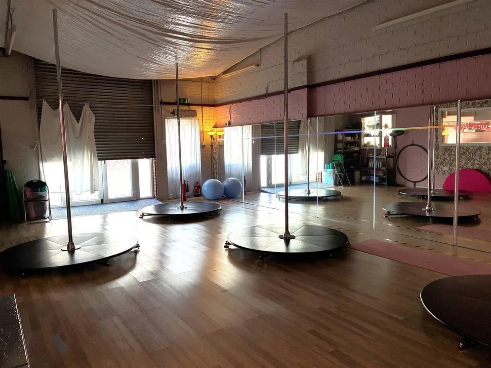 Property carousel item 3