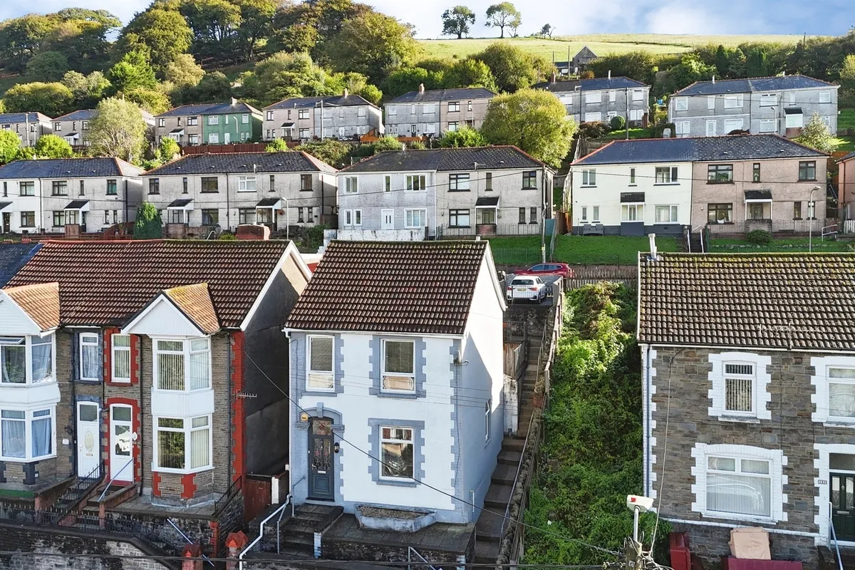 Caerphilly Road, Senghenydd, Caerphilly