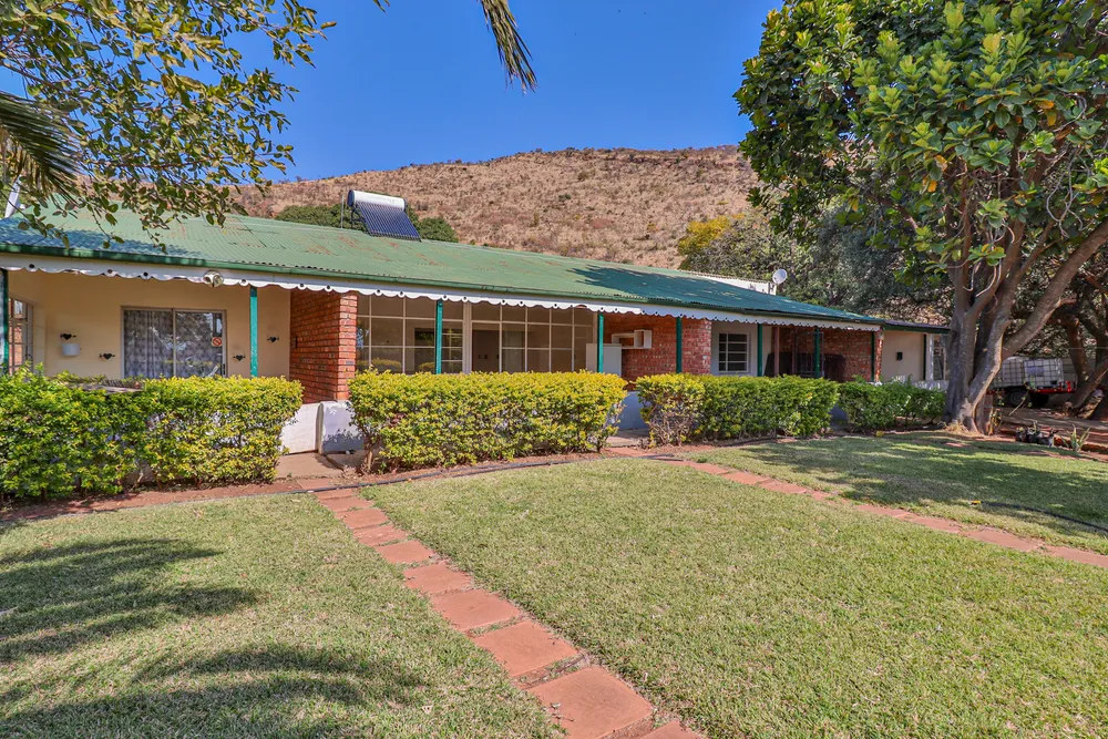 Video tour for South Africa, North West, Hartbeespoort Rural