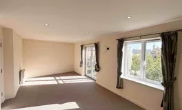 off Blackbird Road, Bradgate Street LE4