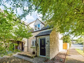 Sherbourne Road, Witney photo