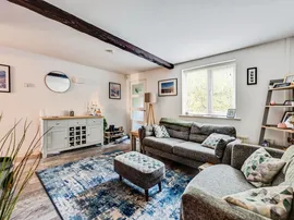 Sherbourne Road, Witney thumb 3