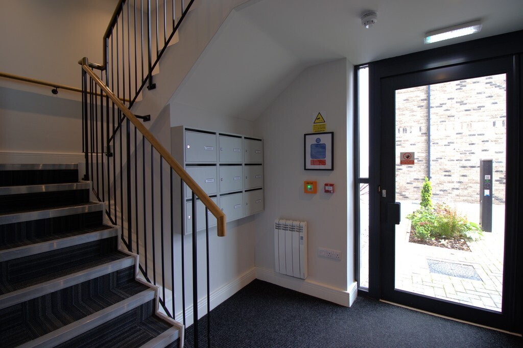 Gordon Richards House, Furlong View, The Paddock Image 8