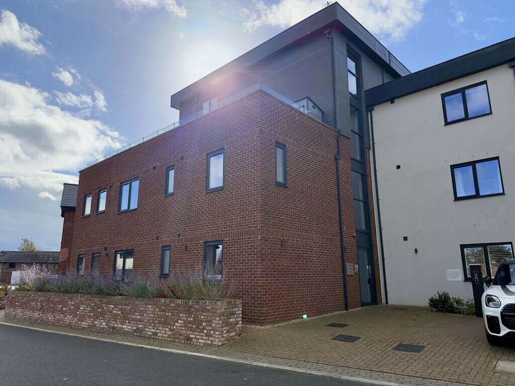 Gordon Richards House, Furlong View Image 1
